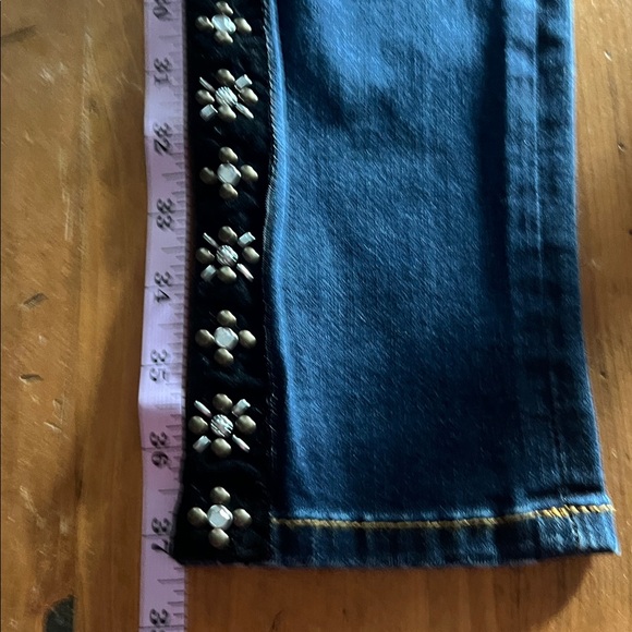 Idyllwind brand new Size 2 Embellished Blue Jeans - Picture 9 of 9